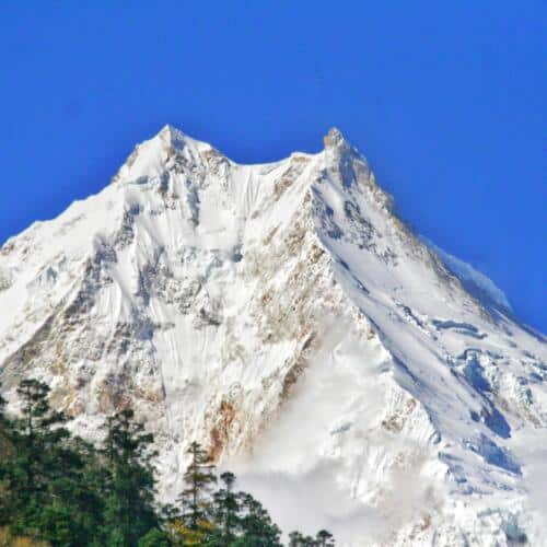 manaslu circuit trek with tsum valley